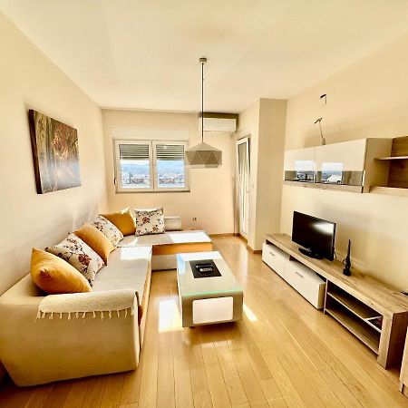 Fanky City Apartments 波德戈里察 外观 照片