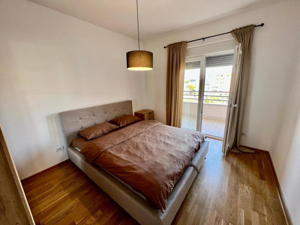 Fanky City Apartments 波德戈里察 外观 照片