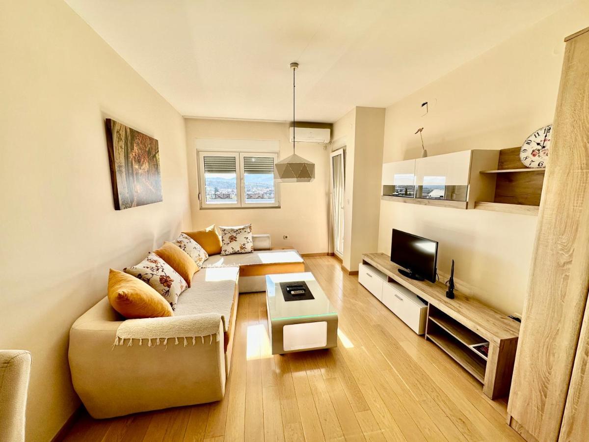Fanky City Apartments 波德戈里察 外观 照片