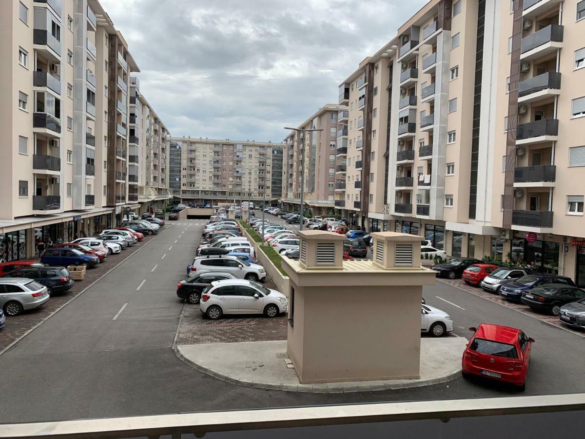Fanky City Apartments 波德戈里察 外观 照片